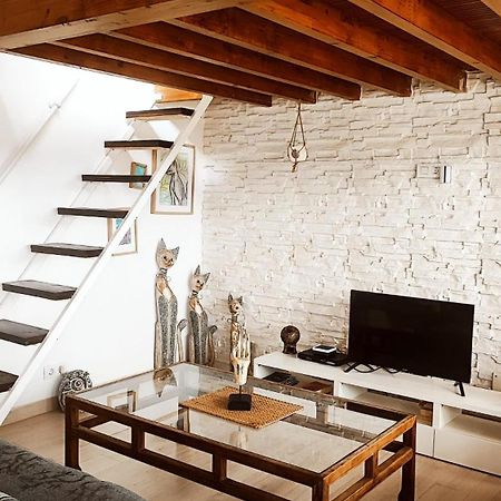 Beautiful Chalet With Wifi And Free Parking Arona  Zewnętrze zdjęcie